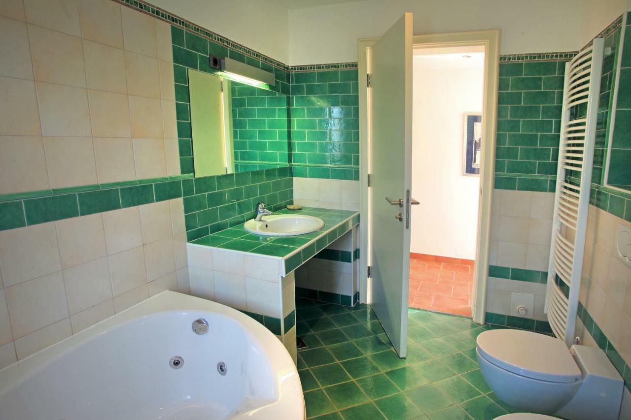 Spacious Villa In Parecag With A Swimming Pool Secovlje Exterior photo